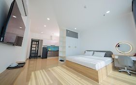Chanh Huy Apartments & Hotel